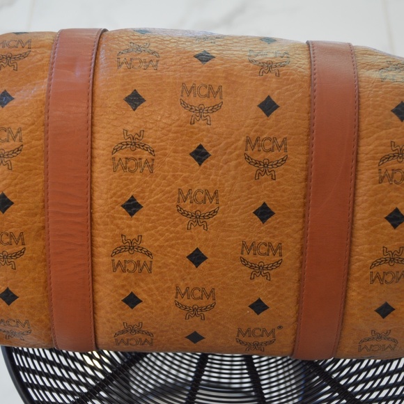 MCM Visetos Congnac Boston Bag Golf Collection Medium - Picture 5 of 16